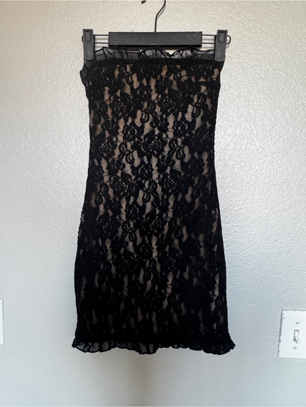 White Fox Boutique Black Lace Strapless Cocktail Dress